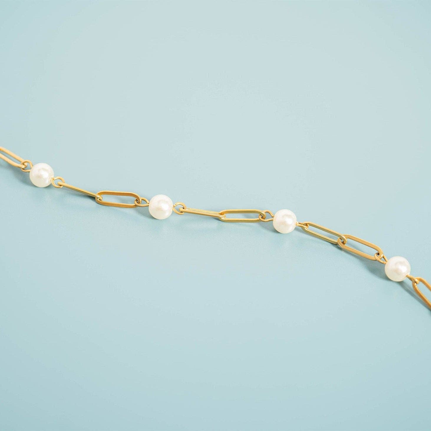 Gold pearl paperclip bracelet 
