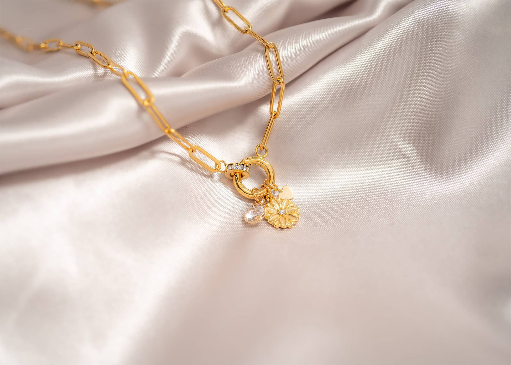 Waterproof paperclip charm holder necklace for everyday